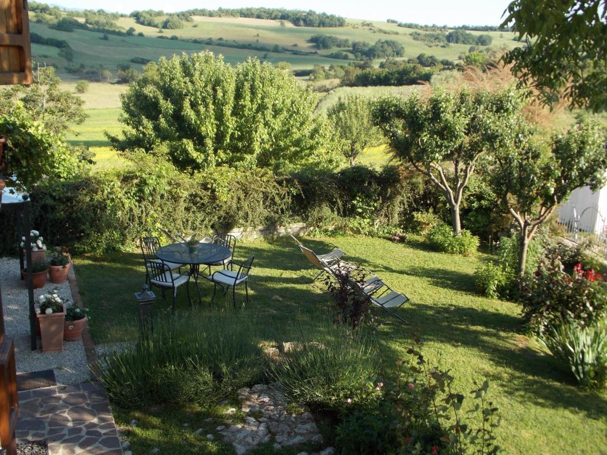 B&B Nonna Rosa Norcia Buitenkant foto