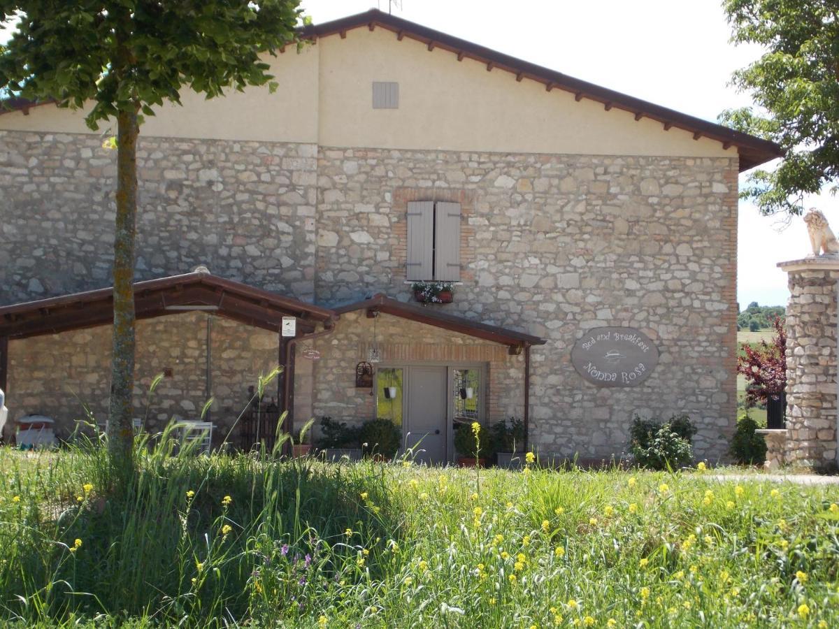 B&B Nonna Rosa Norcia Buitenkant foto