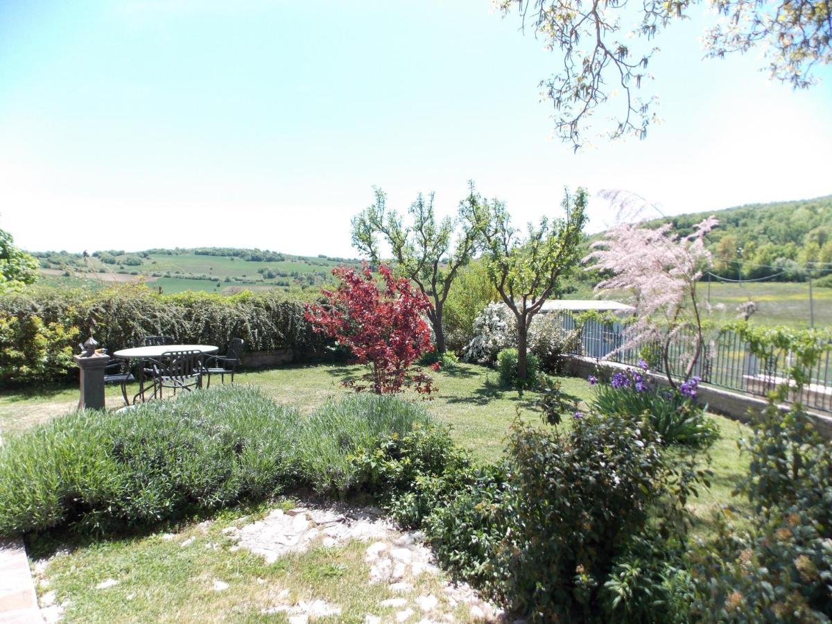 B&B Nonna Rosa Norcia Buitenkant foto